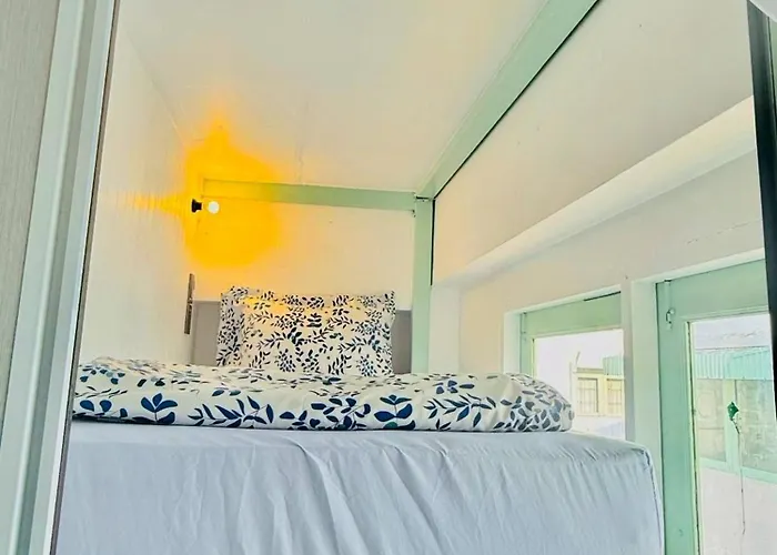 Easy Monday Capsule Bed And Traditional Thai Bath Maison d'hôtes Bangkok